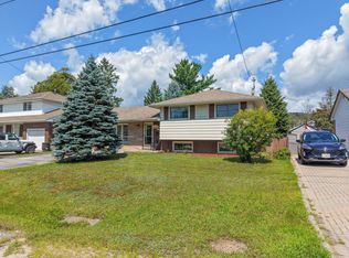 164 Gordon Dr, North Bay, ON P1B8B2