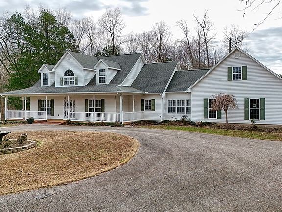 3rd image of 212 Springview Dr