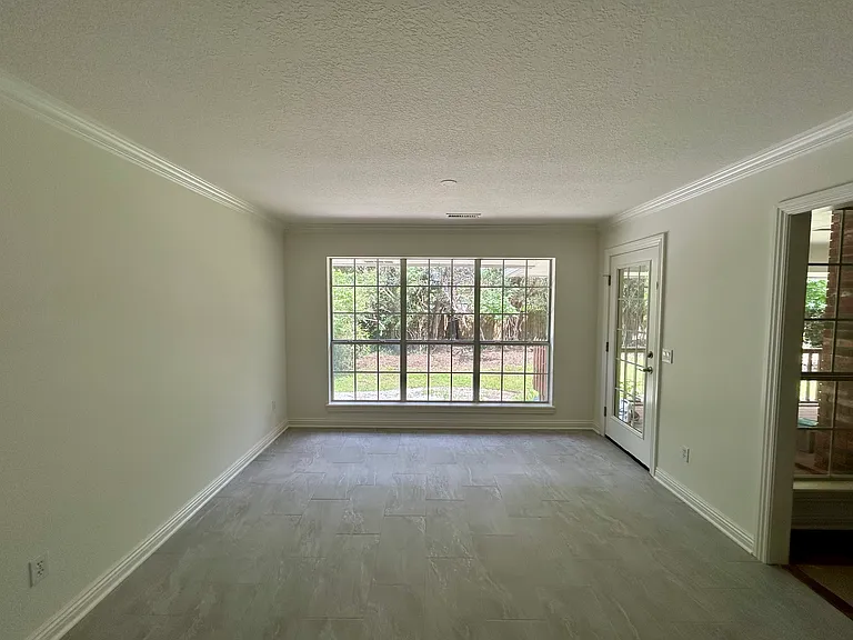 1826 N Glenbrook Pl — Photo 5