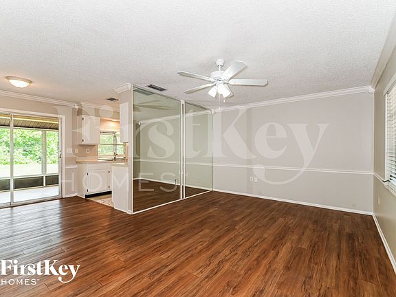3rd image of 1109 Ware Ave