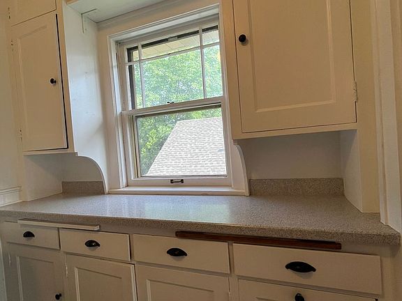 3rd image of 4140 Bryant Ave S APT 3