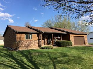 512 Fagstad St NE, Menomonie, WI 54751