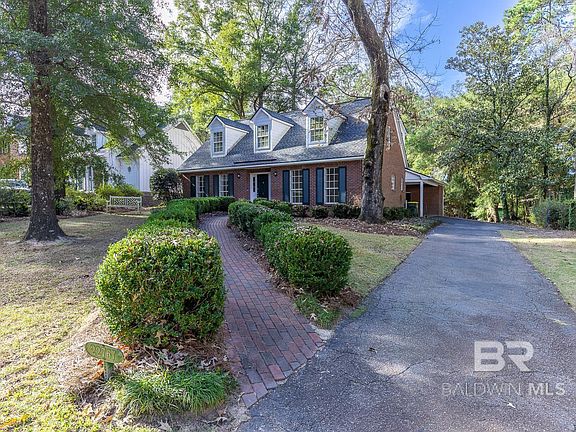 3rd image of 22767 Sibley Cir