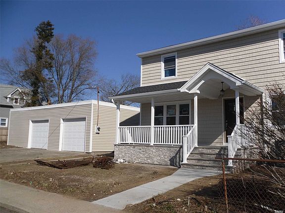 3rd image of 1319 Howard St
