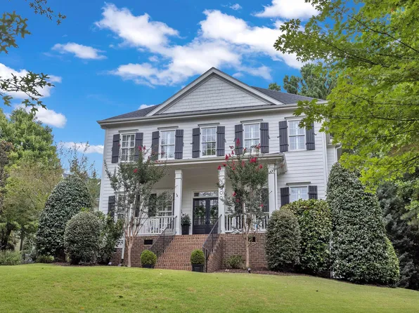 800 Crossway Ln, Holly Springs, NC 27540