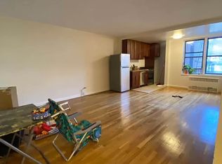 22 Kew Gardens Rd #2B, Kew Gardens, NY 11415