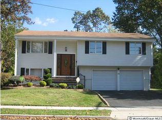 39 Gramercy Rd, Old Bridge, NJ 08857