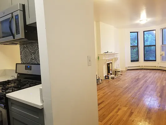 Rented by ZealEstate Group Inc | media 11