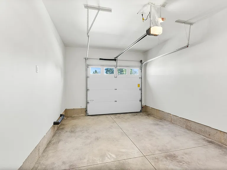 Santiam Canyon Luxury Townhomes — Photo 26