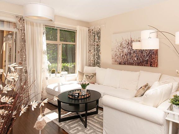 2nd image of 1633 Mackay Ave #102