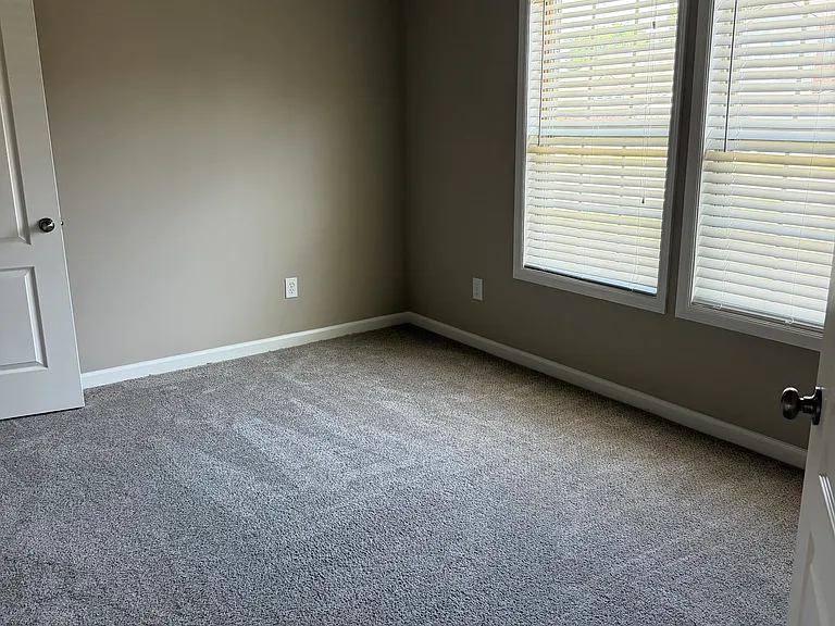 2419 Belltown Dr SW — Photo 6