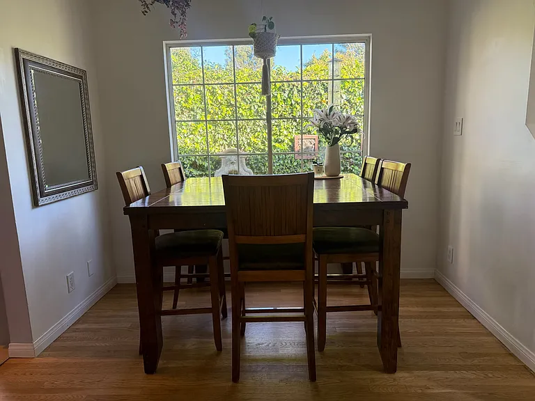 2591 Amherst Ave — Photo 14