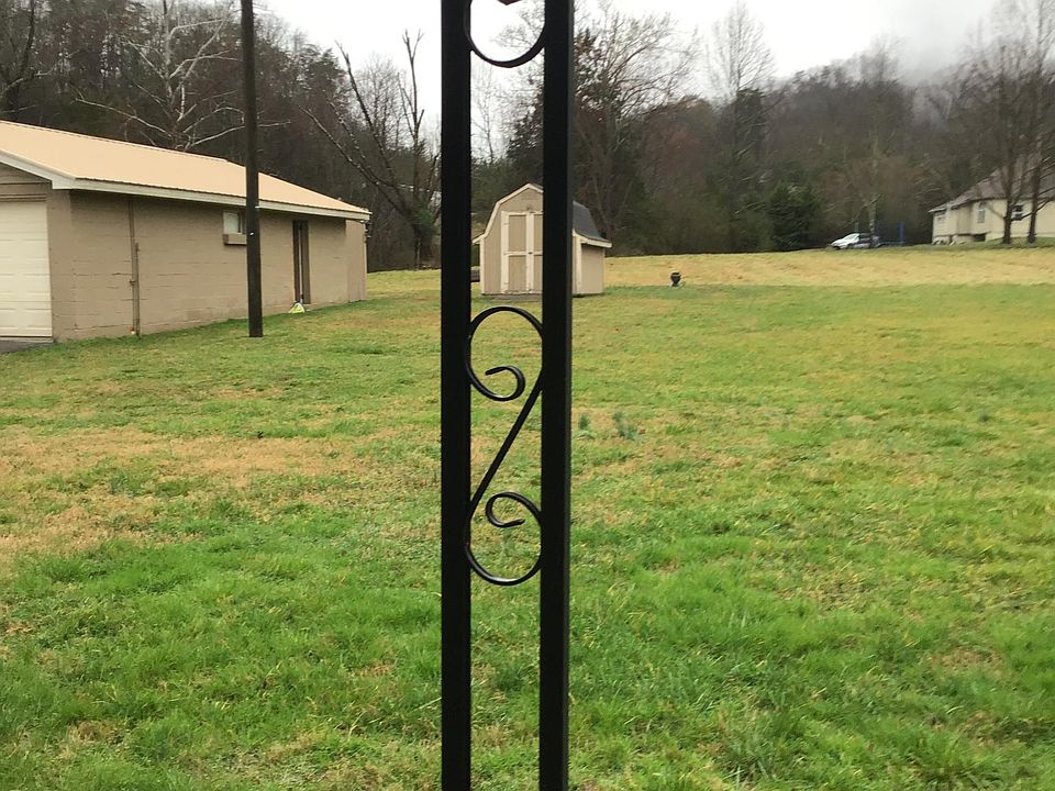 2nd image of 8821 Millertown Pike