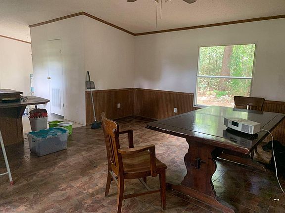2nd image of 27930 Bonnie Ln