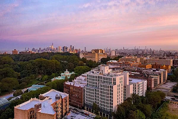 Rented by Keller Williams NYC | media 22