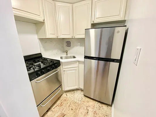 Rented by JM Preston Properties LLC | media 17