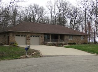 103 Spring Ct, Sheldon, IL 60966