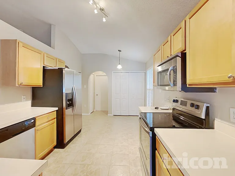 13049 Waterbourne Dr — Photo 6