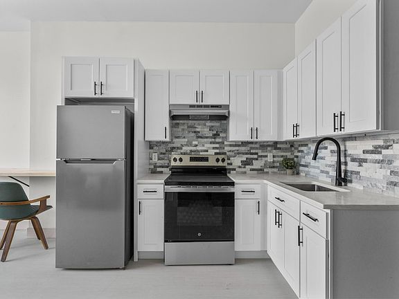 2nd image of 83 Scovill St #1R