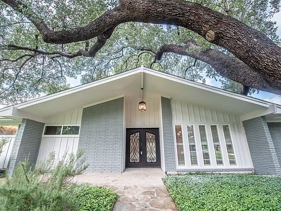 5th image of 4300 Sarita Dr