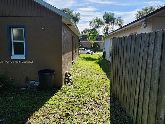 4th image of 216 Danville Dr