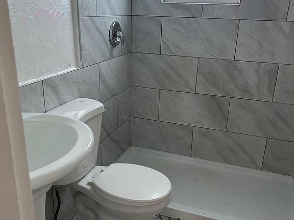 2nd image of 510 N 21st St #B