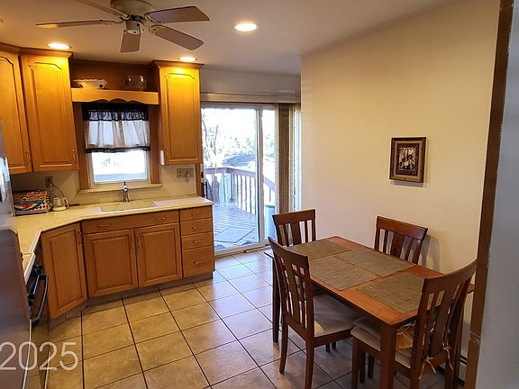 4th image of 91 Fairhaven Dr