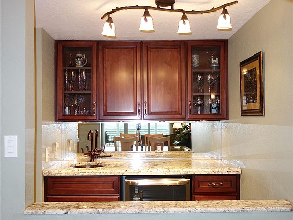 5th image of 3520 Oaks Way #707