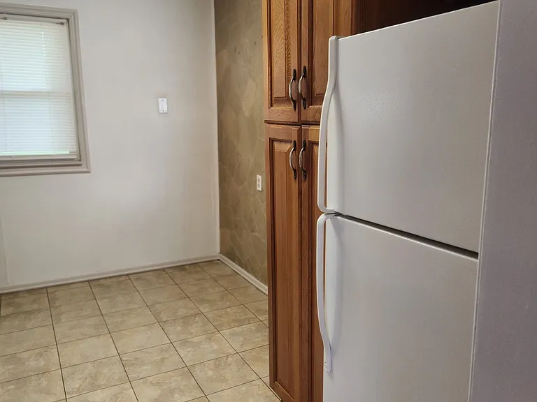 1051 Lawnview Ave — Photo 11