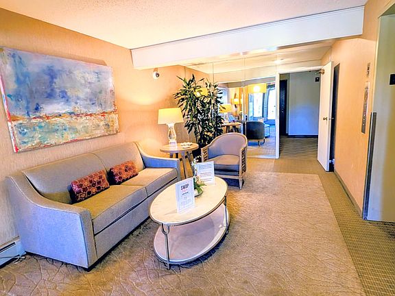 5th image of 215 Barry Ave S APT 120