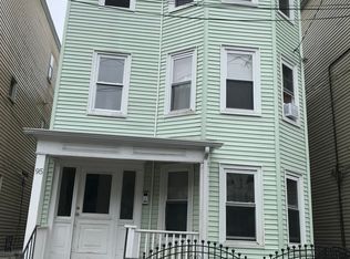 95 Chester Ave, Chelsea, MA 02150