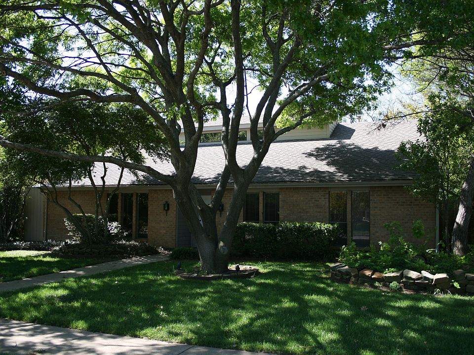 1st image of 1004 Druid Dr