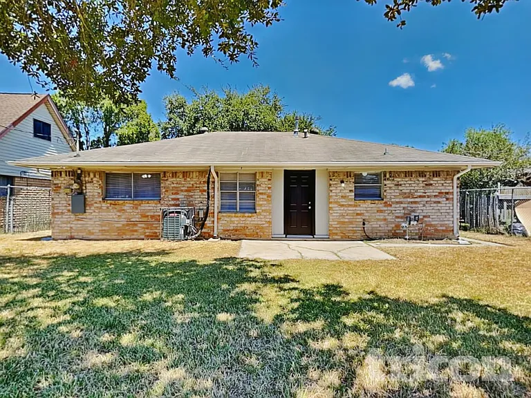 4427 Oakside Dr — Photo 16