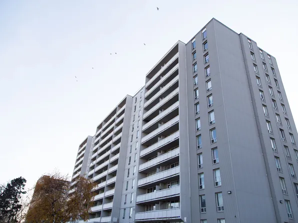 1 Antrim Cres #103, Toronto, ON M1P 4P2