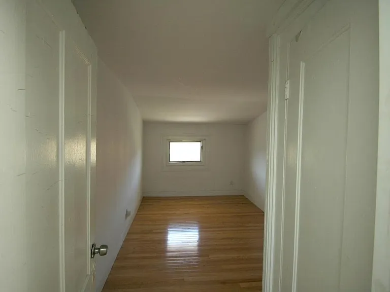 69 Pearl St #3 — Photo 16