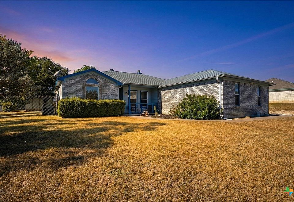 1st image of 351 Summers Rd