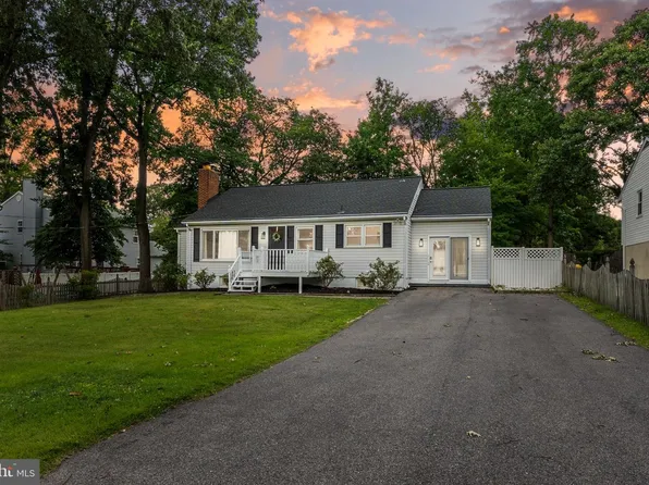 866 Chestnut Tree Dr, Annapolis, MD 21409