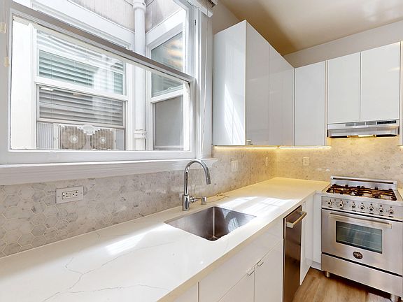 3rd image of 1330 Union St APT 21