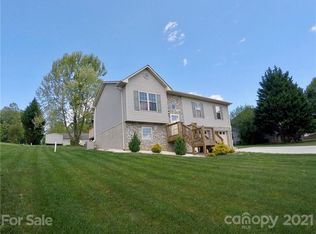 104 Eagles Nest Ln, Valdese, NC 28690