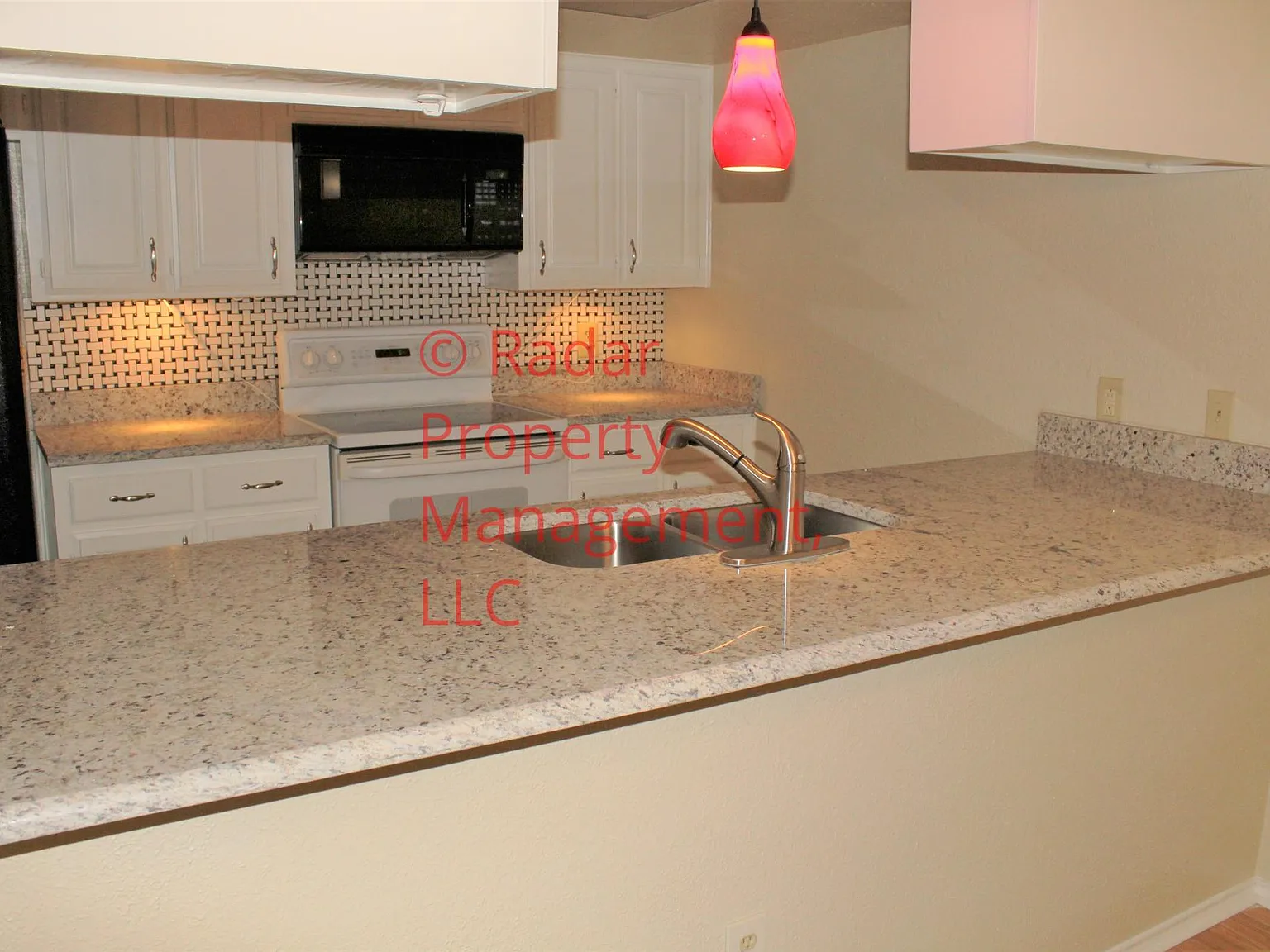 6510 Lago Vista Dr — Photo 3