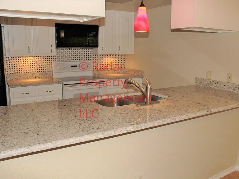 6418 Lago Vista Dr — Photo 4
