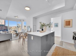 664 Spadina Ave #507, Toronto, ON M5S 2H8