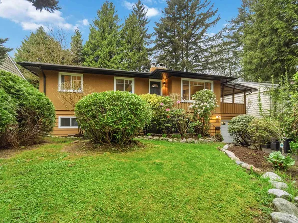 209 Clearview Dr, Pt Moody, BC V3H 2S7