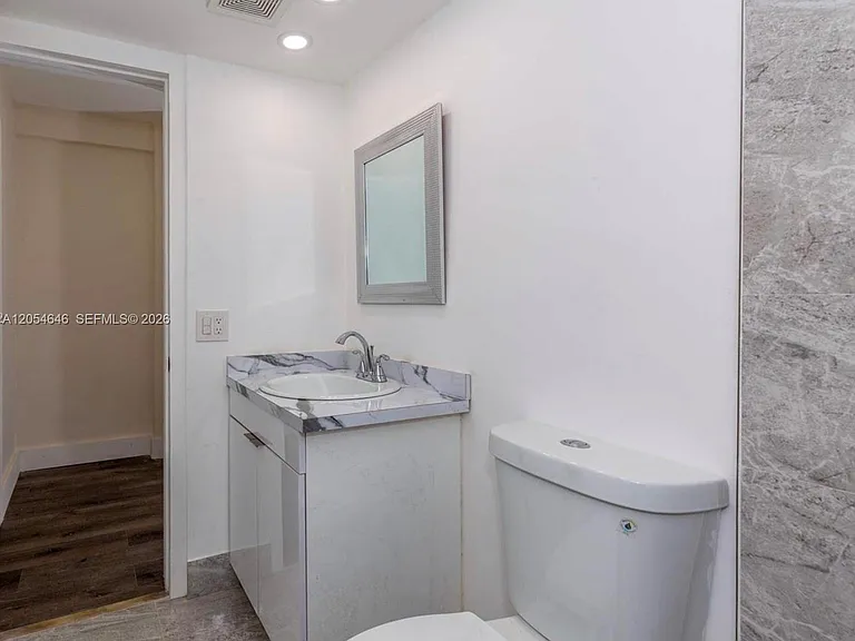 1140 71st St #2 — Photo 13