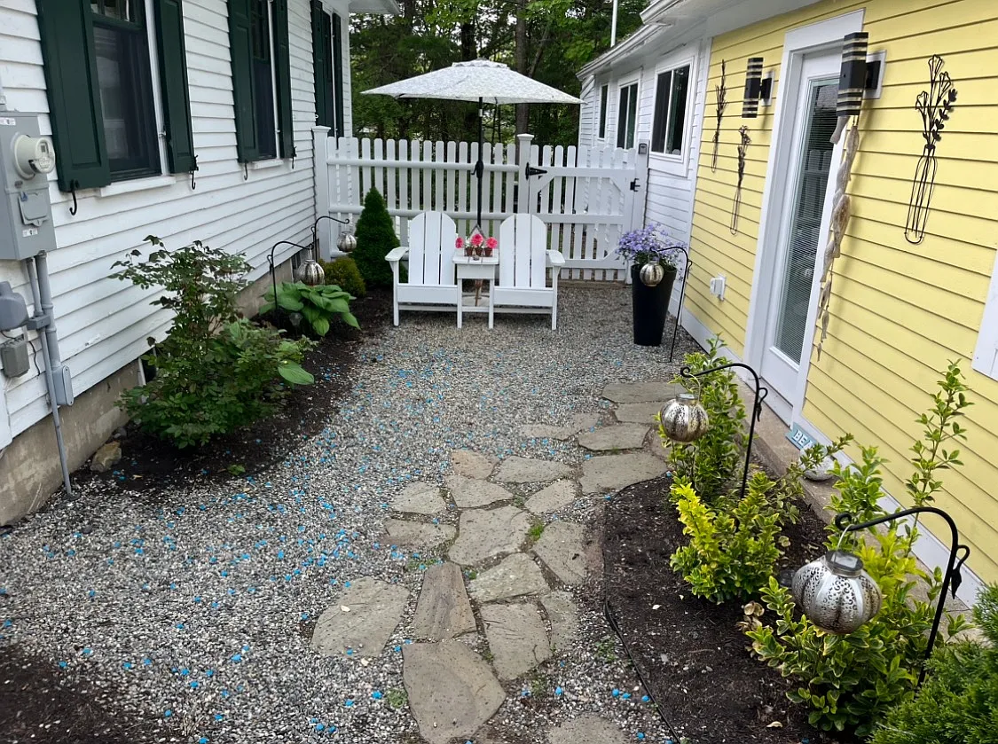 Studio, 600 sqft, $2,100 — Photo 2