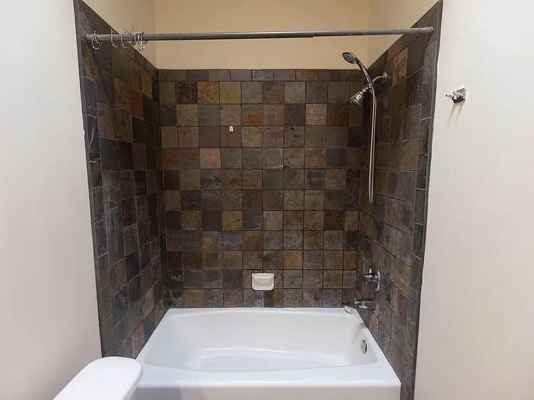 1635 Spruce Ave — Photo 17