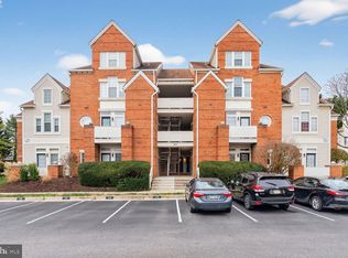 Eton Square Cond, Alexandria, VA 22315