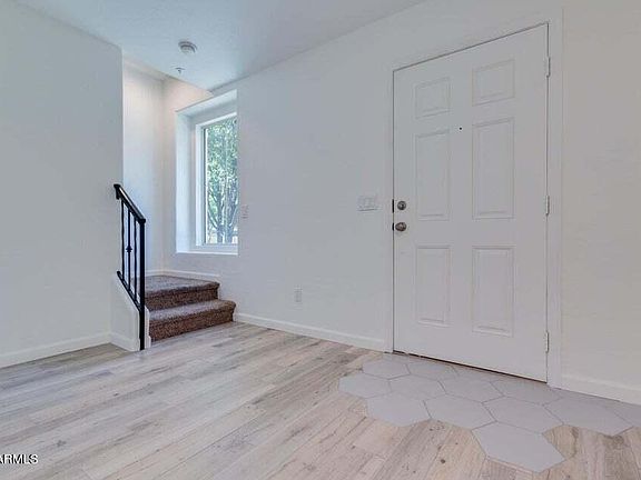 3rd image of 160 W Commerce Ct
