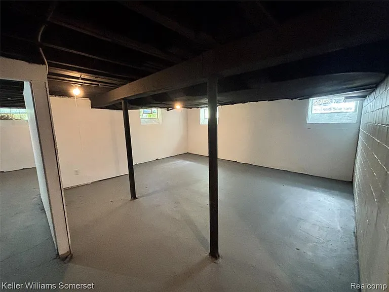 14800 Woodmont Ave — Photo 18