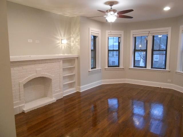 1st image of 2211 W Foster Ave APT 0001